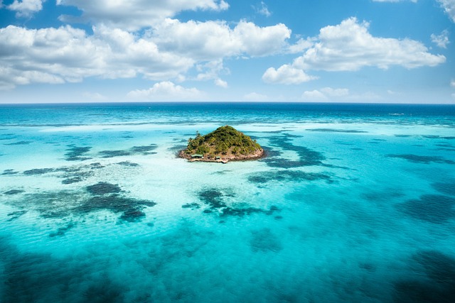 Blick auf die Insel Helgo kurz vor Vivahawseo